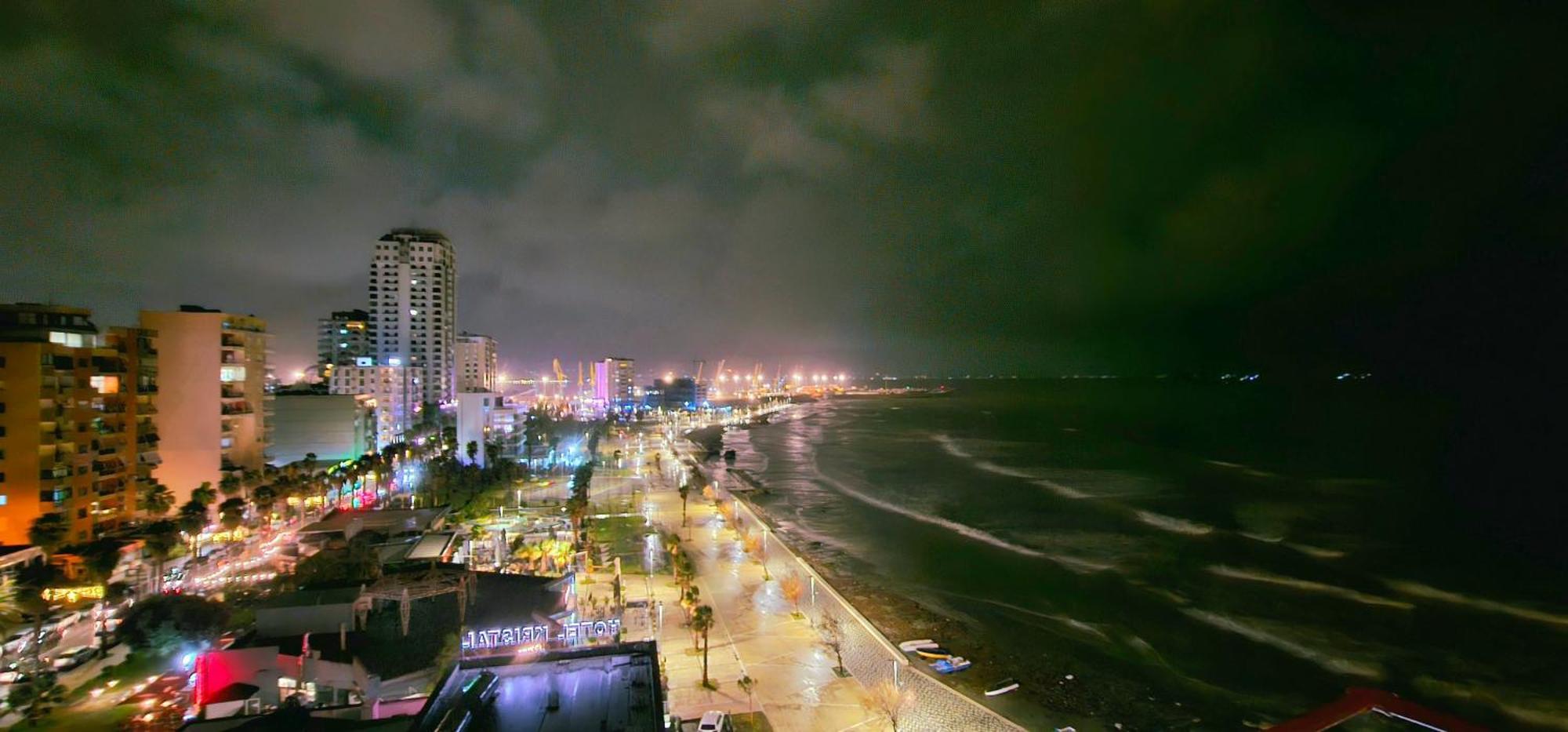 Premium , Marina , Center , Beachfront Durrës 外观 照片